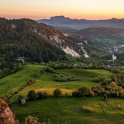 Camping Roșia Montană – Apuseni