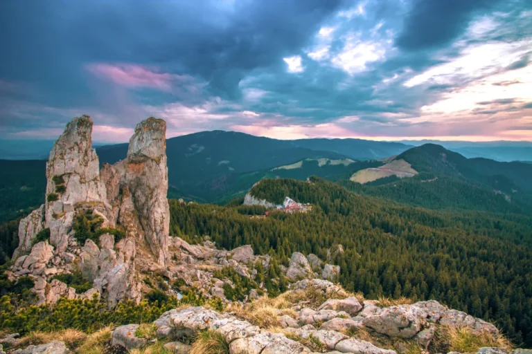 Câmpulung Moldovenesc → Vârful Rarău → Pietrele Doamnei